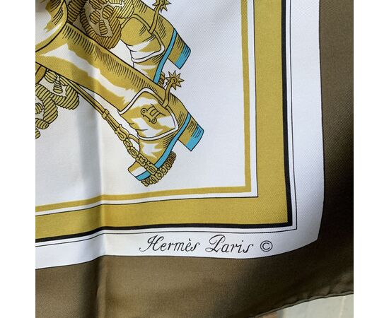 HERMES Foulard Vintage in Seta Col. Marrone Carre 90 HERMES Foulard Vintage in Seta Col. Marrone Carre 90