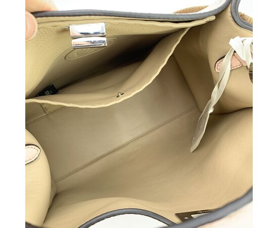 FENDI Borsa a Mano in Pelle Col. Rosa Peekaboo X-Lite M FENDI Borsa a Mano in Pelle Col. Rosa Peekaboo X-Lite M