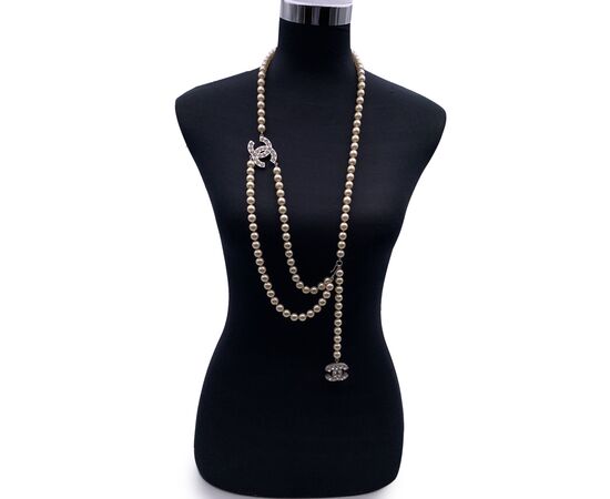 CHANEL Collana in Perle Col. Argento CC CHANEL Collana in Perle Col. Argento CC