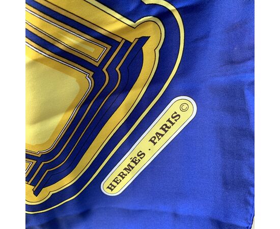 HERMES Foulard Vintage in Seta Col. Blu Carre 90 HERMES Foulard Vintage in Seta Col. Blu Carre 90