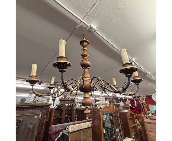 Antique 8-light chandelier, 1940s, turned wood and wrought iron. 90 cm diameter.