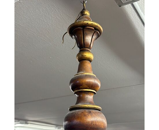 Antique 8-light chandelier, 1940s, turned wood and wrought iron. 90 cm diameter.