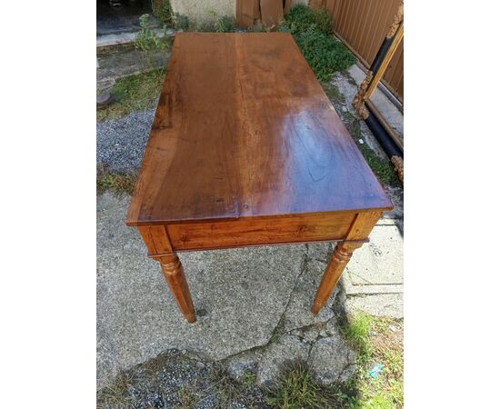 elegante tavolo / scrivania in noce