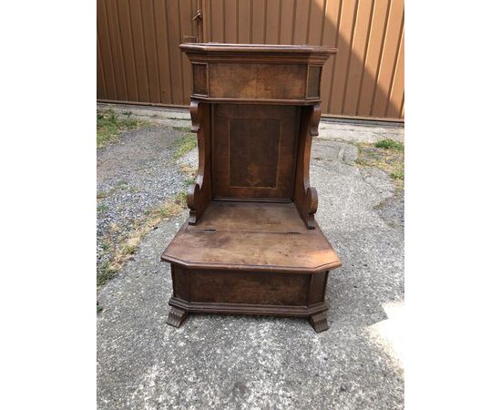 Inginocchiatoio in noce del 700