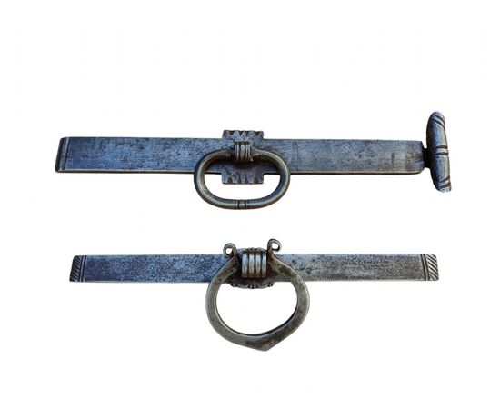 Due catenacci per porte XVIII secolo