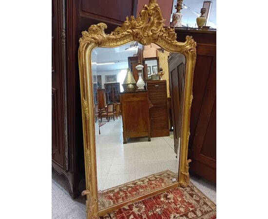 Gilded wooden mirror Gilded wooden mirror
