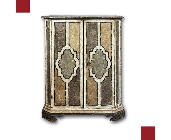 LOUIS XIV PAINTED CABINET, FIRST HALF OF THE 18TH CENTURY LOUIS XIV PAINTED CABINET, FIRST HALF OF THE 18TH CENTURY