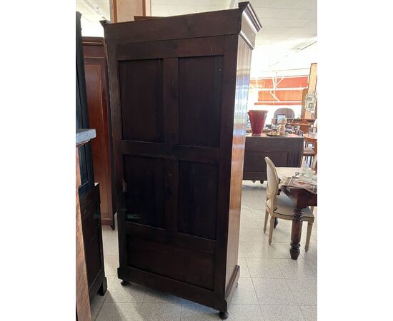 Mahogany display cabinet