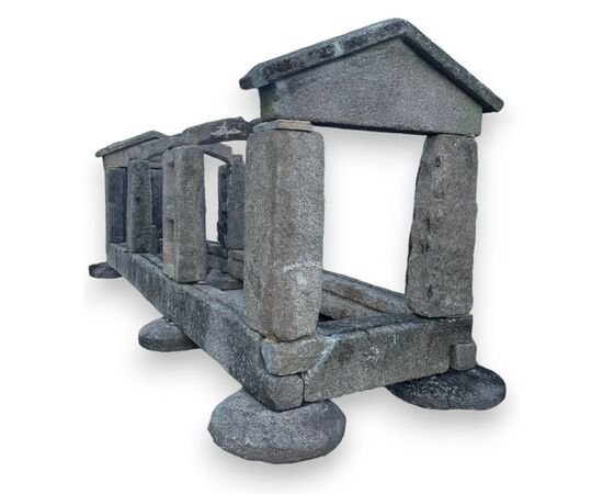 DARS688 - Antico granaio Horreo in pietra di granito, misure cm L 700 x H 235 x P 210 DARS688 - Antico granaio Horreo in pietra di granito, misure cm L 700 x H 235 x P 210