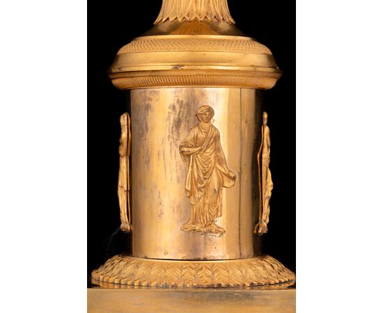 Important bronze vase, Russia, early 19th century Important bronze vase, Russia, early 19th century