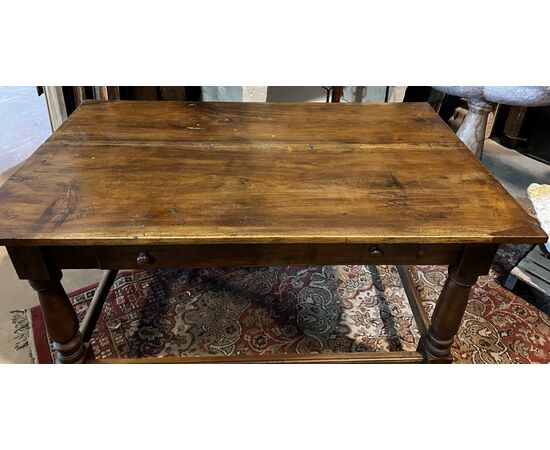 TAV327 - Tavolo antico con cassetto centrale, epoca '600, misure cm L 150 x P 90 x H 83