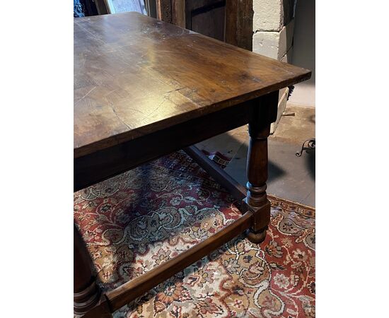 TAV327 - Tavolo antico con cassetto centrale, epoca '600, misure cm L 150 x P 90 x H 83