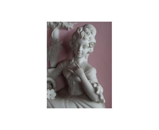 N.DUE QUADRETTI CON BASSORILIEVI IN PORCELLANA BISCUIT FRANCIA