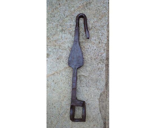 Large zoomorphic element of a wrought iron agricultural cart, 18th century