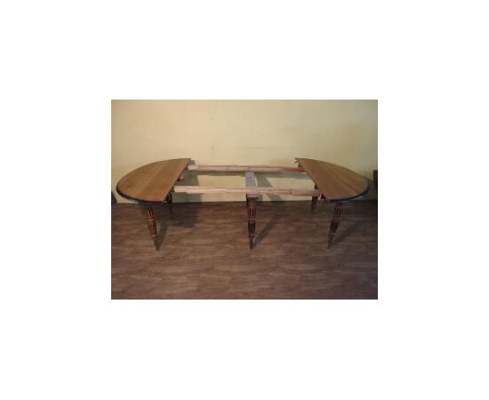 Louis Philippe style extendable walnut drop-leaf table, 19th century, L 129xW123xH75 cm