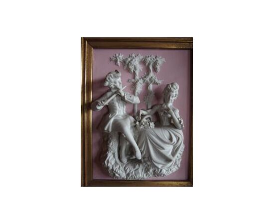 N.DUE QUADRETTI CON BASSORILIEVI IN PORCELLANA BISCUIT FRANCIA