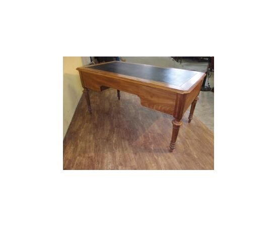 Large walnut desk, center style, Louis Philippe period, 19th century, cm L159xW55xW230
