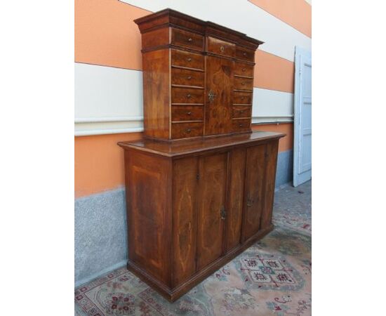 CREDENZA A DUE CORPI LASTRONATA EPOCA PRIMI 800