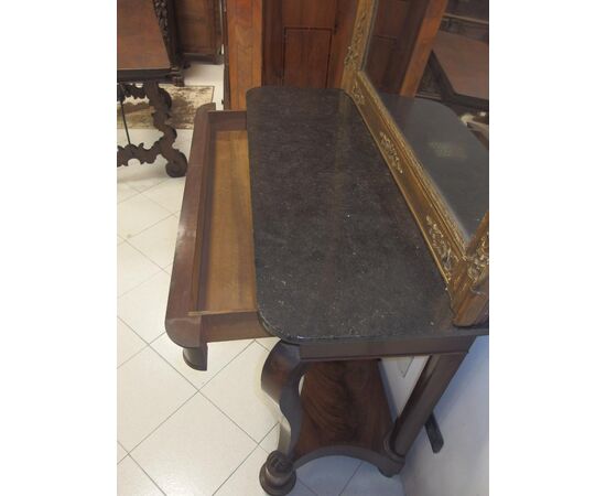 Carlo X style mahogany console from the 1800s, l119xW50xH96 cm. Carlo X style mahogany console from the 1800s, l119xW50xH96 cm.