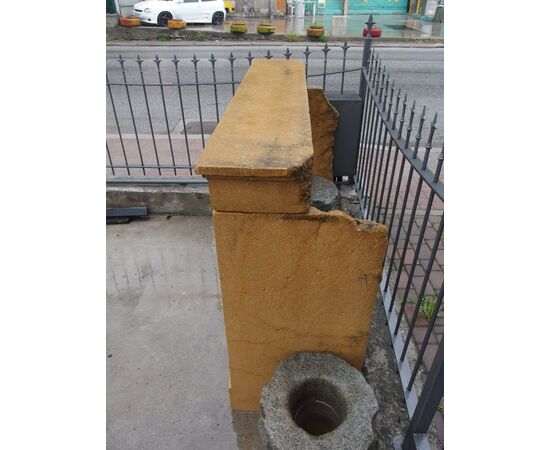 CAMINO IN PIETRA ANTICO EPOCA FINE 700