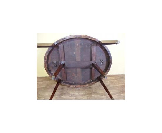 Extendable oval mahogany Luigi XVI table from the 19th century, L 146xW117xH77 cm