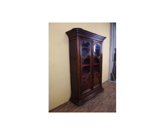 Walnut bookcase with two doors, Provençal style, early 1800s, cm L145xP43xH238 (body measurements)