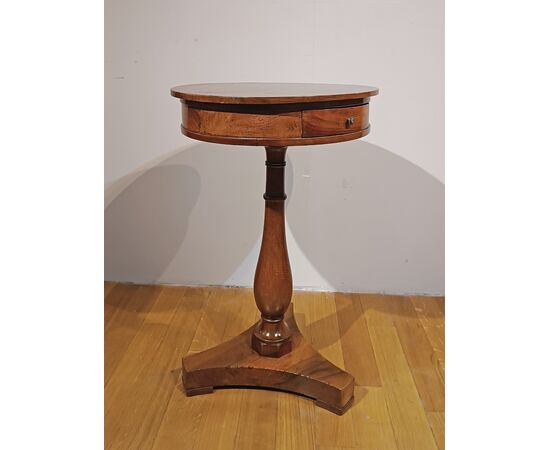 CARLO X WALNUT AND CHERRY SIDE TABLE - MID 19TH CENTURY