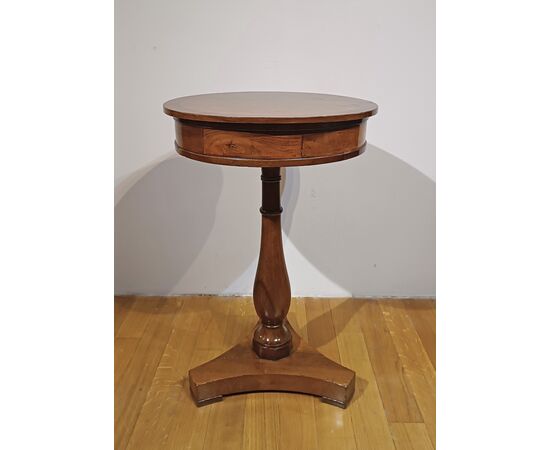 CARLO X WALNUT AND CHERRY SIDE TABLE - MID 19TH CENTURY