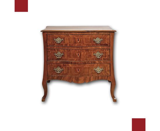 LOUIS XV WALNUT CHEST OF DRAWERS, MID-18TH CENTURY