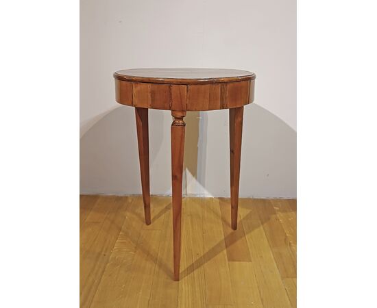 LOUIS XVI WALNUT TABLE, SECOND HALF OF THE 18TH CENTURY