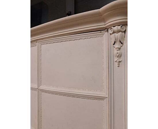 Painted 4-door wardrobe