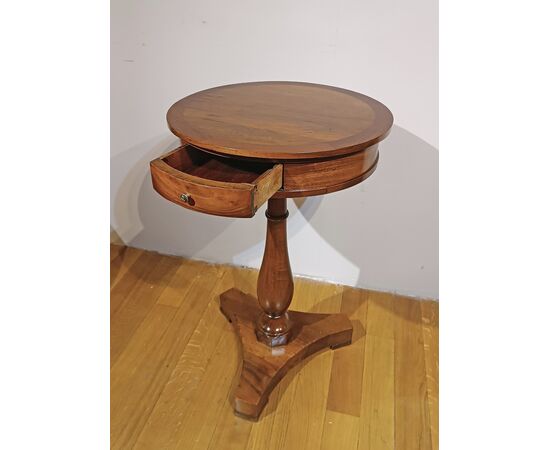 CARLO X WALNUT AND CHERRY SIDE TABLE - MID 19TH CENTURY