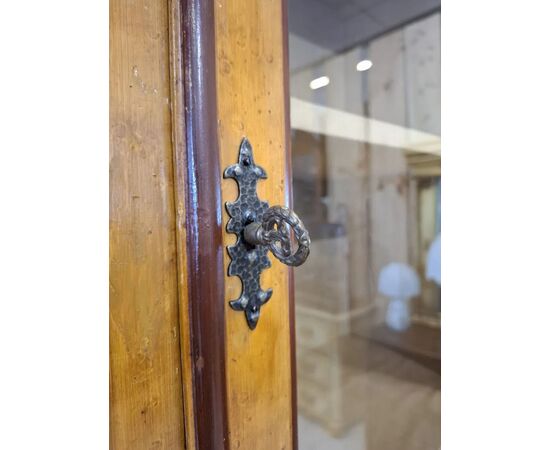 Libreria in larice Libreria in larice