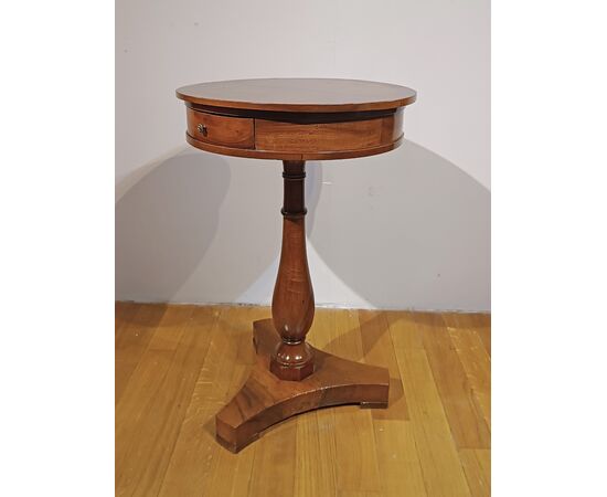CARLO X WALNUT AND CHERRY SIDE TABLE - MID 19TH CENTURY