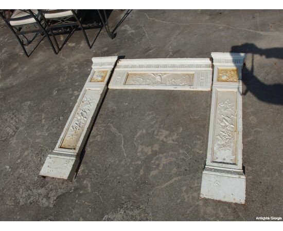 CORNICE DA CAMINO IN GHISA EPOCA SECONDA META’ 800 FRANCIA CORNICE DA CAMINO IN GHISA EPOCA SECONDA META’ 800 FRANCIA