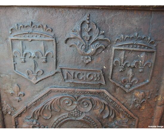 ANTICA PIASTRA DA CAMINO IN GHISA EPOCA 700 cm 87xH89xP5