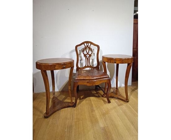 PAIR OF DIRECTOIRE STYLE MARQUETRY TABLES, LATE 18TH CENTURY