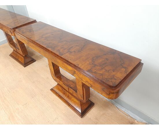 Pair of large rationalist Art Deco consoles in walnut and burr walnut, 1930s Pair of large rationalist Art Deco consoles in walnut and burr walnut, 1930s