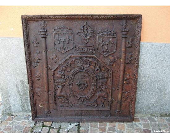 ANTICA PIASTRA DA CAMINO IN GHISA EPOCA 700 cm 87xH89xP5