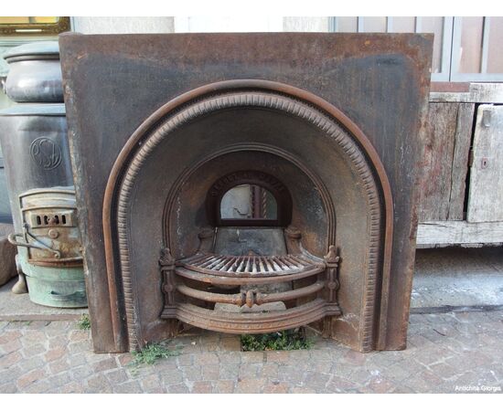 CAMINO IN GHISA EPOCA 800 cm L 101xH96