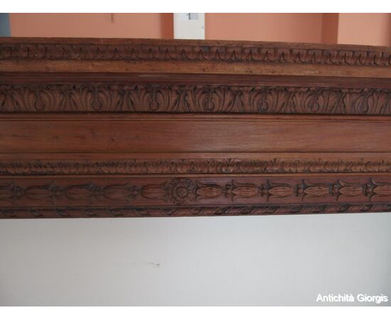 CAMINO IN LEGNO INTAGLIATO EPOCA LUIGI XVI OTTOCENTO Dimensioni: cm L170x25xH140