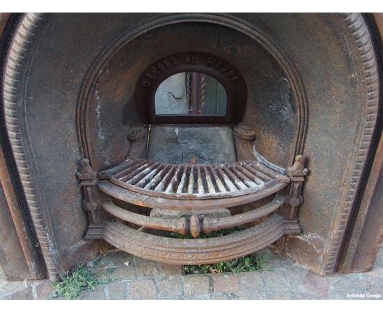 CAMINO IN GHISA EPOCA 800 cm L 101xH96