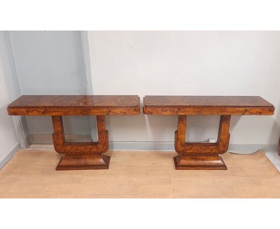 Pair of large rationalist Art Deco consoles in walnut and burr walnut, 1930s Pair of large rationalist Art Deco consoles in walnut and burr walnut, 1930s