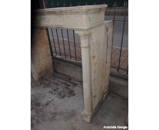 CAMINO CON COLONNE IN PIETRA DELLA BORGOGNA EPOCA 800 cm L125xP30xH113 CAMINO CON COLONNE IN PIETRA DELLA BORGOGNA EPOCA 800 cm L125xP30xH113