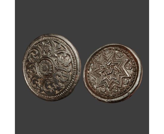 Due marche in legno Alpigiane fine XVIII-inizio XIX secolo