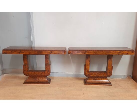Pair of large rationalist Art Deco consoles in walnut and burr walnut, 1930s