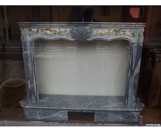 CAMINO IN MARMO EPOCA 700 PIEMONTESE CAMINO IN MARMO EPOCA 700 PIEMONTESE