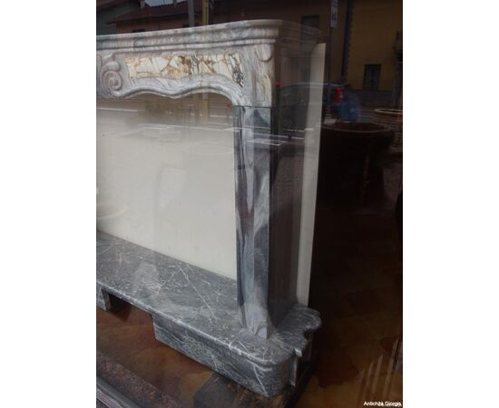 CAMINO IN MARMO EPOCA 700 PIEMONTESE CAMINO IN MARMO EPOCA 700 PIEMONTESE