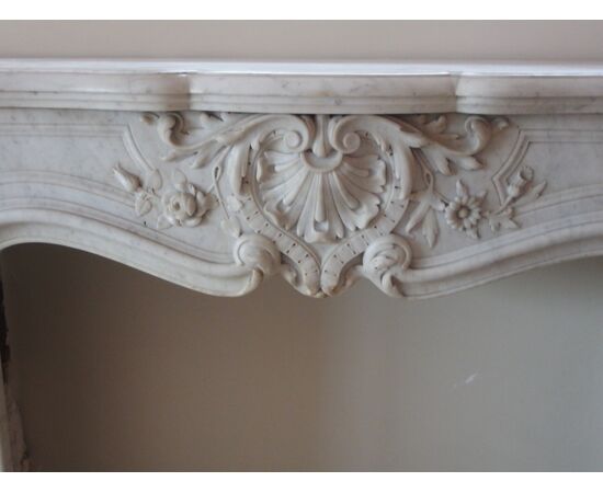 CARVED WHITE CARRARA MARBLE FIREPLACE LOUIS XV STYLE FRANCE cm L132xP43xH109
