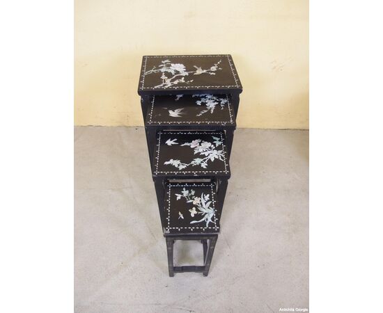 N. 4 TAVOLINI A SCOMPARSA LACCATI STILE CINA cm L48xP35xH69